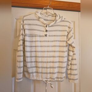 Super Soft Long Sleeve Size Large By Maurices